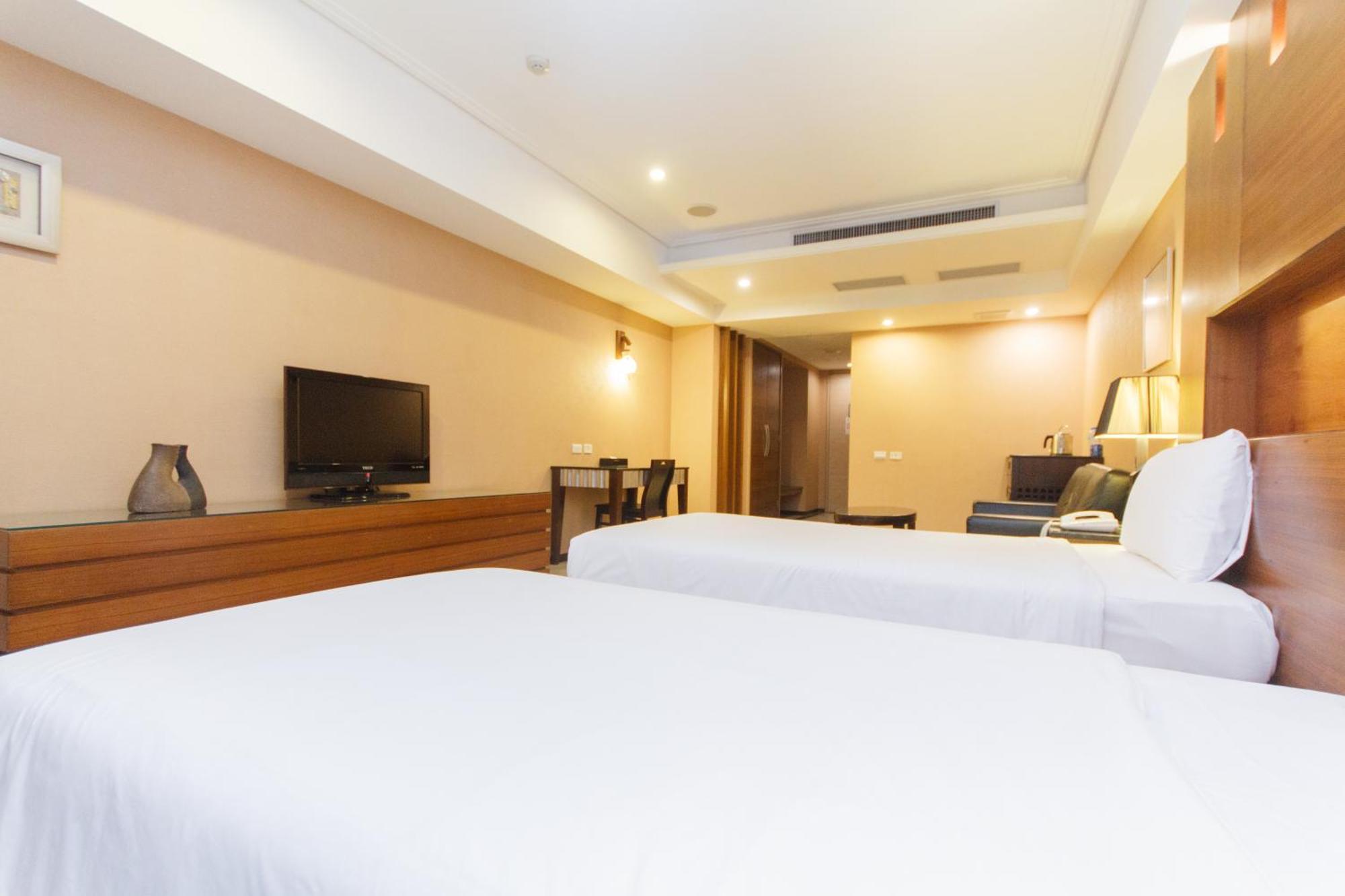 Slv Hotel Group-Slv Business Hotel Джунхъ Стая снимка